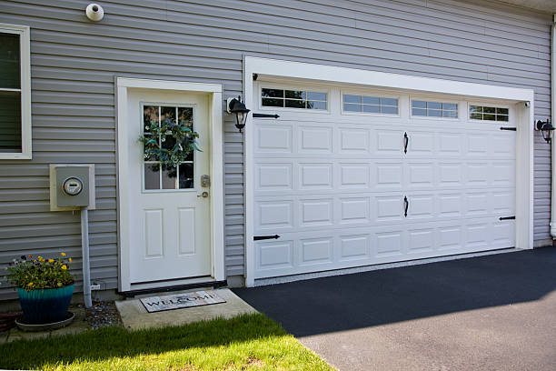 24/7 Emergency Garage Door Panel Replacement experts in Enochville, NC